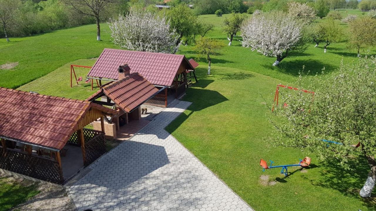 Pensiunea Din Livada Bran  Exteriör bild